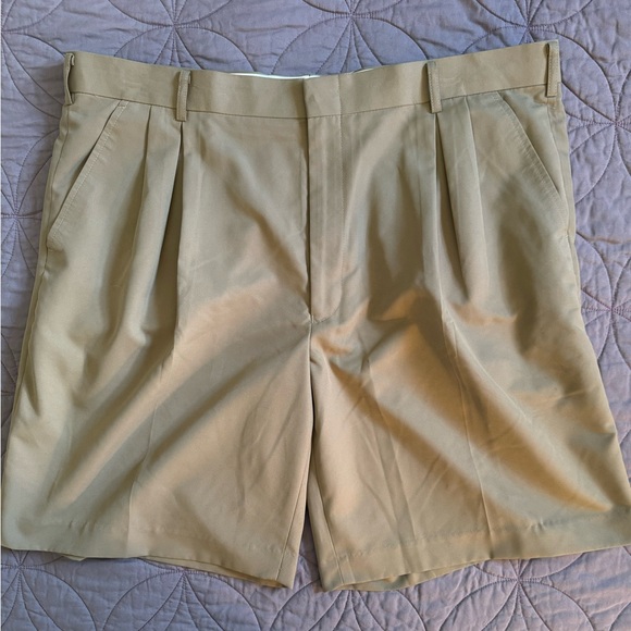 Men’s Boast USA Khaki Shorts - Picture 2 of 4